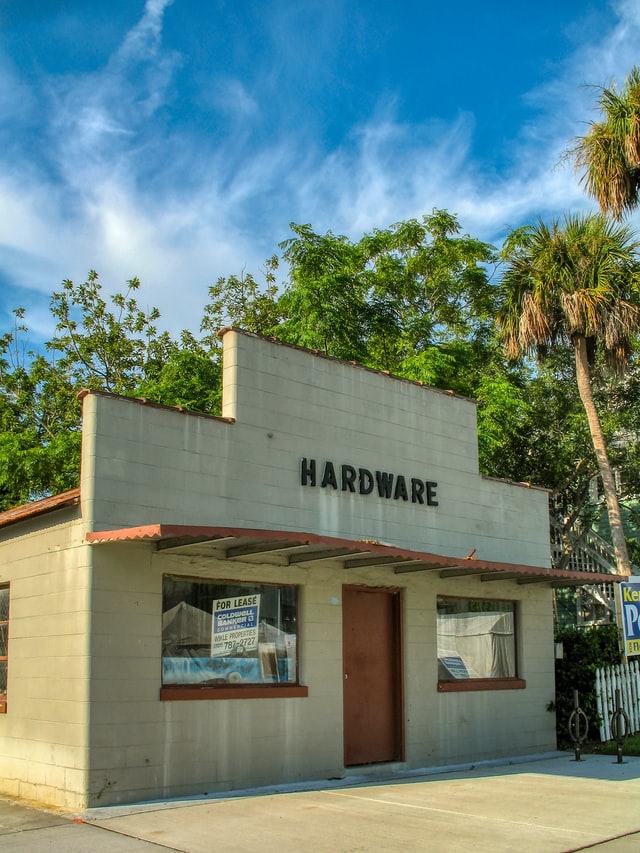 How to start hardware shop_